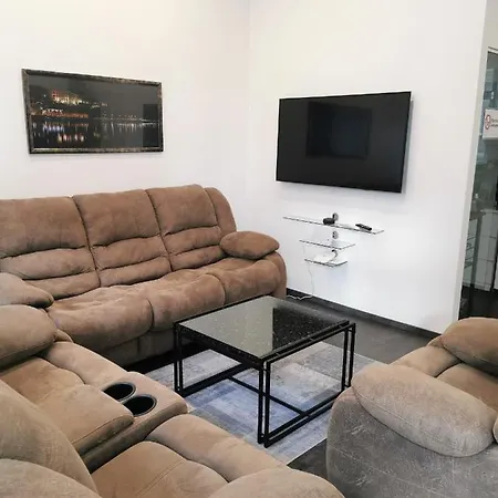 Am Neuen Dom Apartment Linz